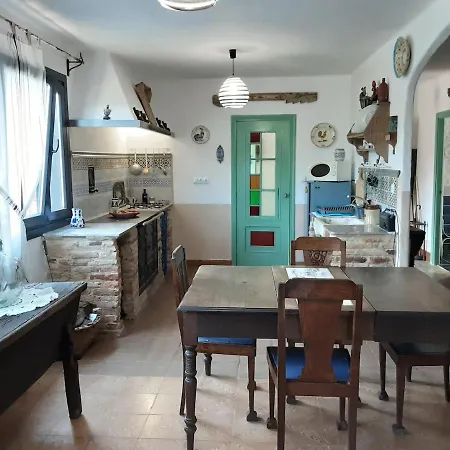 Casa Rousseau, Rustica Con Encanto Y Jardin, A 5 Minutos De Tuy Y Portugal Hébergement de vacances