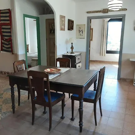 Hébergement de vacances Casa Rousseau, Rustica Con Encanto Y Jardin, A 5 Minutos De Tuy Y Portugal