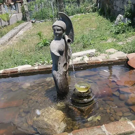 Casa Rousseau, Rustica Con Encanto Y Jardin, A 5 Minutos De Tuy Y Portugal Hébergement de vacances